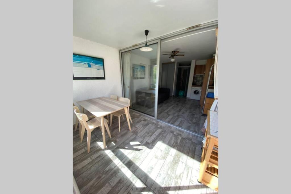 Spacieux Studio Sur Le Port De Hyeres Luaran gambar