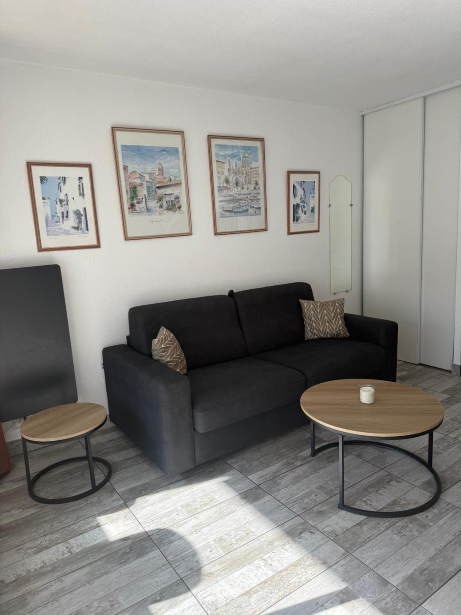 Spacieux Studio Sur Le Port De Hyeres Luaran gambar